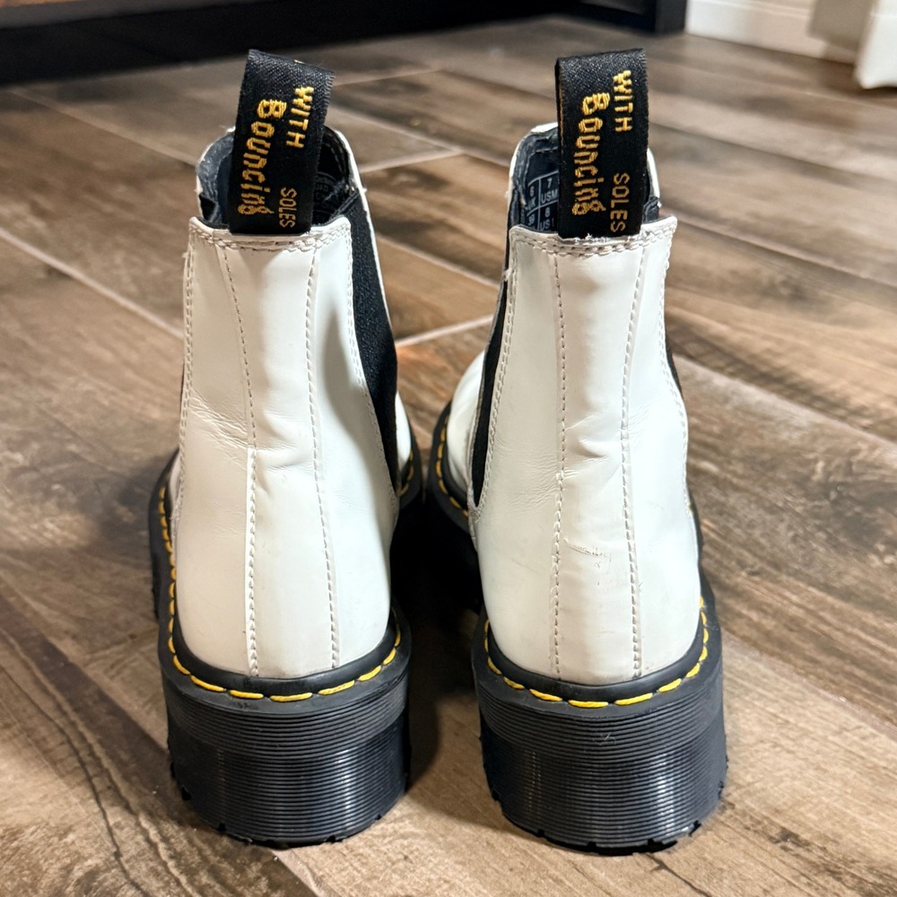 Dr. Martens 2976 Smooth Leather Platform Chelsea Boots, 8W/7M - Picture 6 of 13